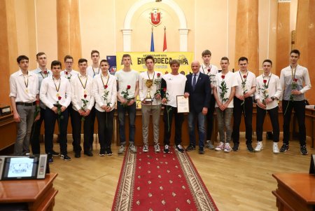 Мэр Одессы наградил чемпионов спортивной школы им. Бориса Литвака (фото, видео)