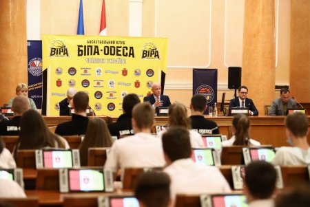 Мэр Одессы наградил чемпионов спортивной школы им. Бориса Литвака (фото, видео)