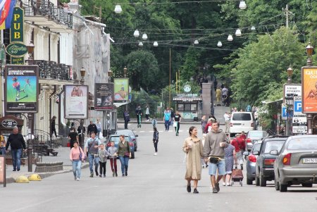 Центр Одессы стал пешеходным (фоторепортаж)