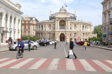 Центр Одессы стал пешеходным (фоторепортаж)