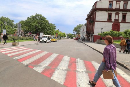 Центр Одессы стал пешеходным (фоторепортаж)