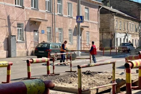 В Одессе проводится ремонт двух участков магистральных теплосетей (фото)