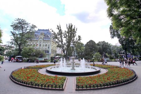 Летняя Одесса вся у фонтанов (фоторепортаж) 