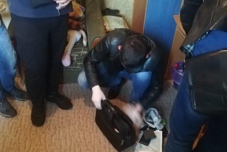 Молодой мужчина задержан по подозрению в развращении 14-летней одесситки (фото, видео)