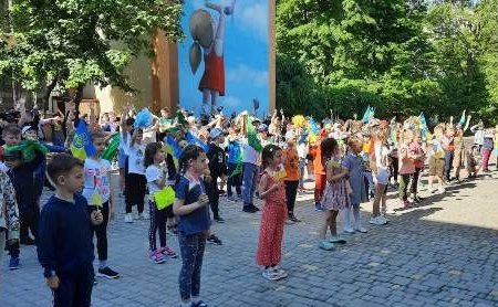 «Движение - это здорово»: более 15 тысяч одесских школьников приняли участие в физкультурно-оздоровительном мероприятии (фото)
