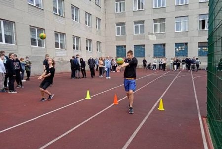 «Движение - это здорово»: более 15 тысяч одесских школьников приняли участие в физкультурно-оздоровительном мероприятии (фото)