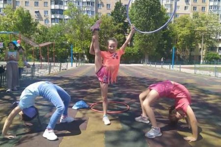 «Движение - это здорово»: более 15 тысяч одесских школьников приняли участие в физкультурно-оздоровительном мероприятии (фото)