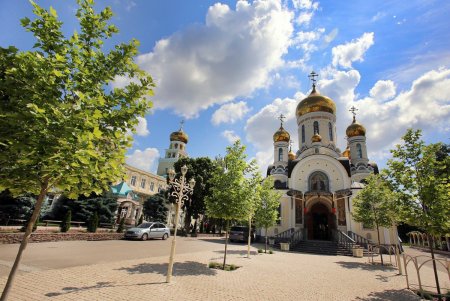 Одесский Иверский монастырь в кадрах (фоторепортаж)