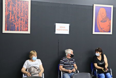Почти 1700 одесситов получили прививку от COVID-19 в центрах массовой вакцинации, развернутых 13 июня (фото, видео)