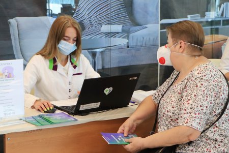 Почти 1700 одесситов получили прививку от COVID-19 в центрах массовой вакцинации, развернутых 13 июня (фото, видео)