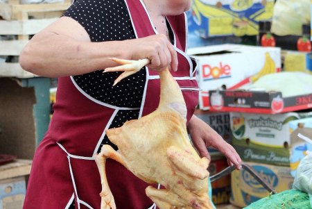 Почем «вкус июня» на «Привозе» (фоторепортаж) 