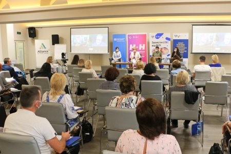 Работу по противодействию ВИЧ и другим социально значимым болезням высоко оценили международные и украинские эксперты (фото)