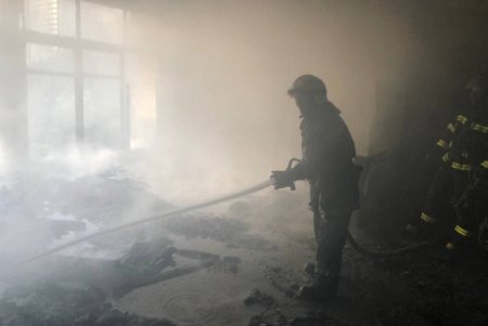 В Приморском районе спасатели ликвидировали пожар в заброшенном здании бывшего санатория «Красные зори» (фото, видео)
