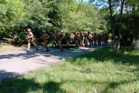 В Одессе прошел забег в честь погибшего на востоке выпускника Военной академии (фото)
