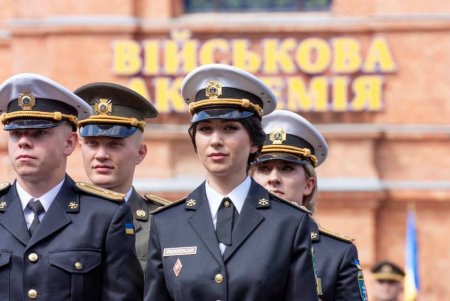 Выпускники Одесской военной академии стали офицерами (фото)