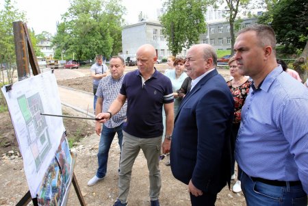 Современный Дом детского творчества откроют на улице Комарова (фото)
