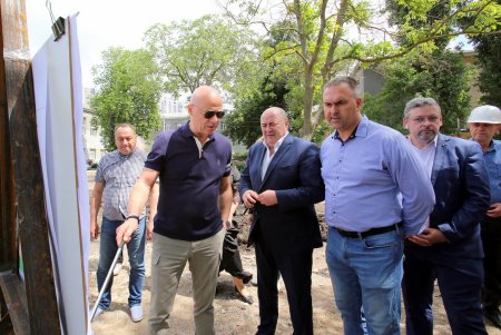 Строительство детского Дома творчества в Киевском районе (фоторепортаж)