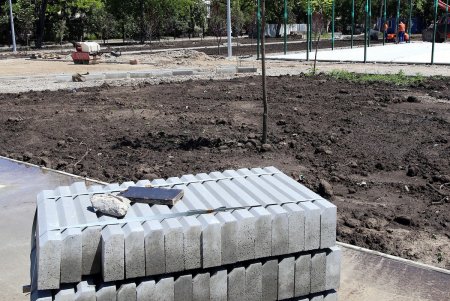 Строительство детского Дома творчества в Киевском районе (фоторепортаж)