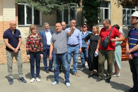 Строительство детского Дома творчества в Киевском районе (фоторепортаж)