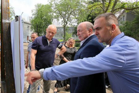 Строительство детского Дома творчества в Киевском районе (фоторепортаж)