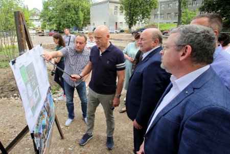 Строительство детского Дома творчества в Киевском районе (фоторепортаж)