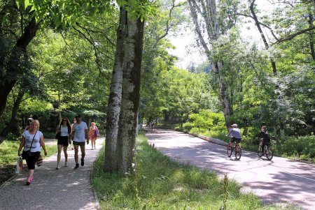 Малый Фонтан: отдых на пляже и прогулки по набережной (фоторепортаж)