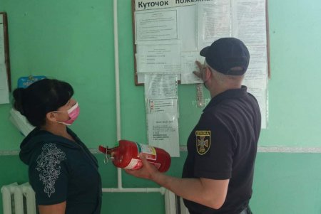 Спасатели проверяют учебные заведения, в которых ранее выявили нарушения