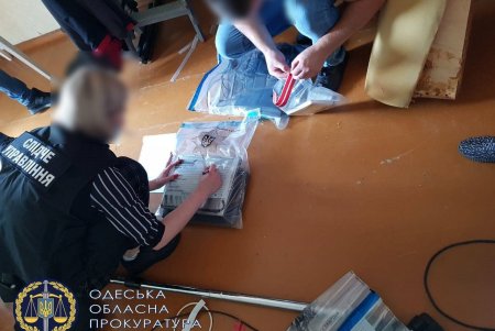 Пятерых жителей региона подозревают в участии в группировке, распространявшей детскую порнографию (фото, видео)