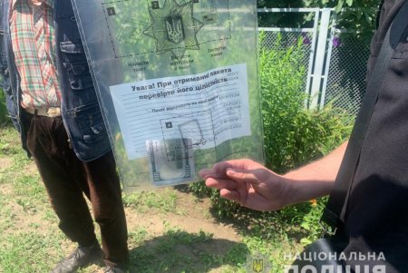 Водитель без документов нарушал ПДД, а после пытался подкупить полицейских в Измаильском районе (фото)