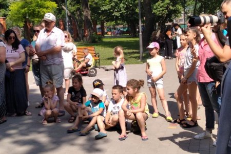 «Самый легендарный район города Молдаванка будет чувствовать себя на все сто!», - мэр на открытии Алексеевского сквера после реставрации (фото)