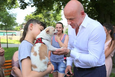 Алексеевский сквер торжественно открыли после реставрации (фоторепортаж)