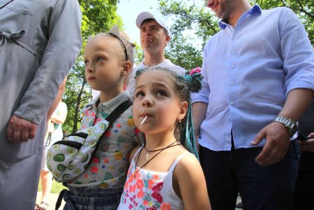 Алексеевский сквер торжественно открыли после реставрации (фоторепортаж)