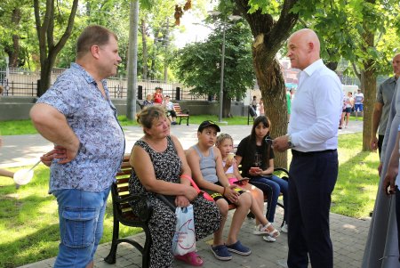 Алексеевский сквер торжественно открыли после реставрации (фоторепортаж)