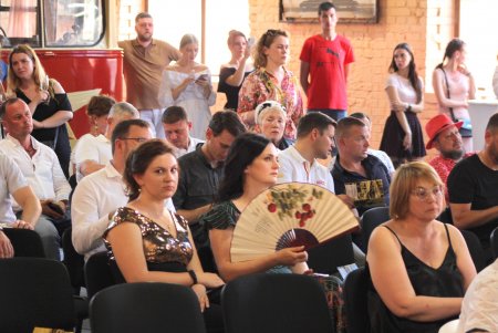 В вагонном депо «Одесгорэлектротранса» состоялся концерт под руководством Хобарта Эрла (фоторепортаж)