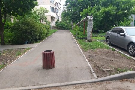 На Академика Вильямса капитально ремонтируют покрытие внутриквартального проезда (фото)