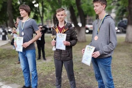 Получили награды юные горожане на чемпионате по радиоуправляемым моделям танков и колесной техники (фото)