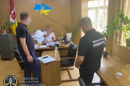 В Одесской области начальник райотдела полиции за взятку передал иностранцу угнанный Range Rover