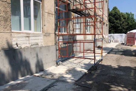 В Киевском районе модернизируют школу № 106 (фото)