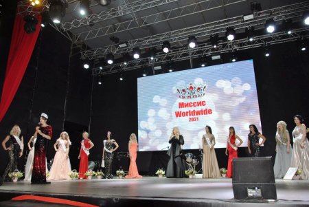 В Летнем театре назвали имена победительниц национального конкурса красоты (фото)