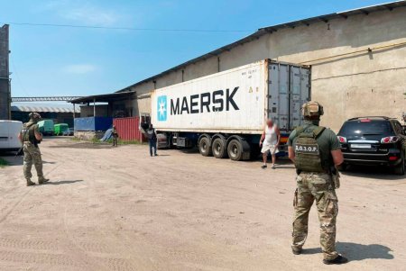 В контейнере с бананами в порту «Южный» обнаружили кокаин на 10 миллионов долларов