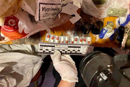 Арестантам одесского СИЗО пытались передать таблетки, наркотики и запрещенные предметы