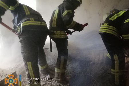 В квартире на Молдаванке рухнул потолок: погибла пожилая женщина (фото, обновлено)