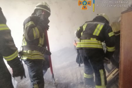 В квартире на Молдаванке рухнул потолок: погибла пожилая женщина (фото, обновлено)