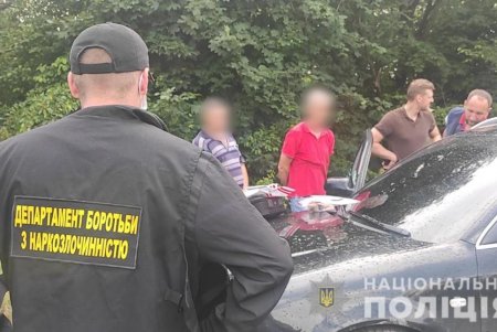 Амфетамин, PVP, каннабис: двое молодых людей распространяли наркотики на курортах Белгород-Днестровского района (фото, видео)