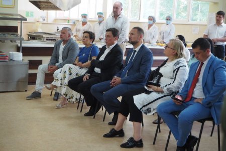 Капремонт, «шведский стол»: министр образования положительно оценил одесские нововведения