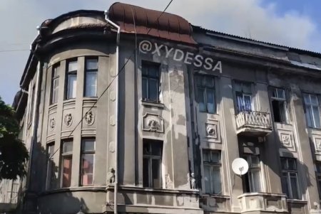 В памятнике архитектуры в центре Одессы горела квартира (обновлено)