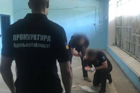 Пожарный требовал от владельца топливных резервуаров регулярных взяток валютой и горючим (фото)
