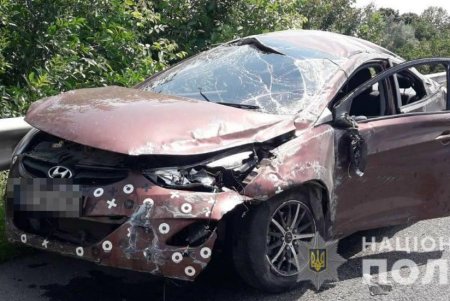 Смертельная авария на трассе Киев-Одесса: женщина-водитель въехала в металлическое ограждение 