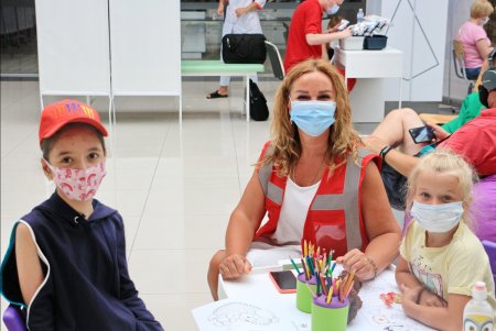 За день почти 3 тысячи горожан получили прививку против COVID-19 в одесских центрах массовой вакцинации (фото)