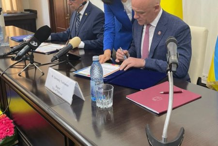 Мэр Одессы подписал с Констанцой декларацию о продолжении и укреплении побратимских связей